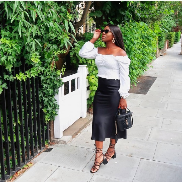 Zara satin effect midi skirt - Picture 3 of 16